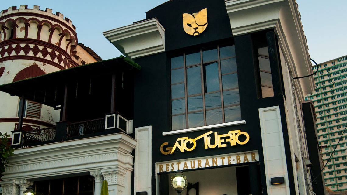 Facade of El Gato Tuerto