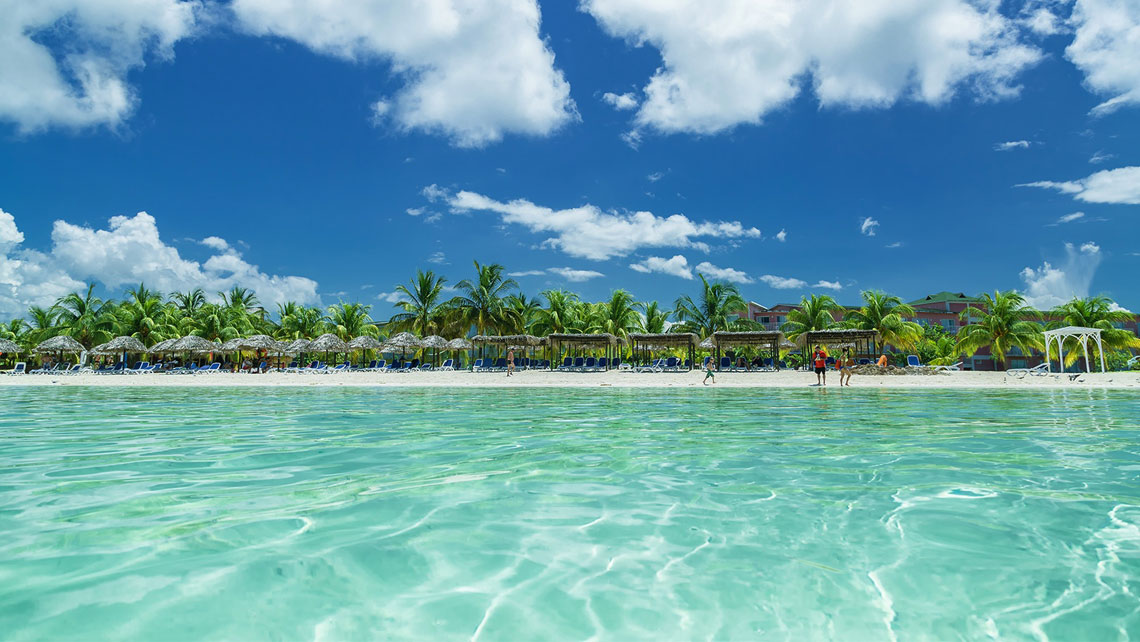 Cristal clear water and blue sky