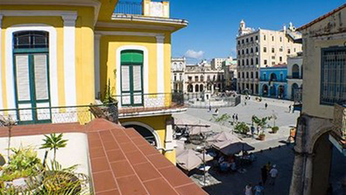 Hostal Conde de Ricla View over Plaza Vieja