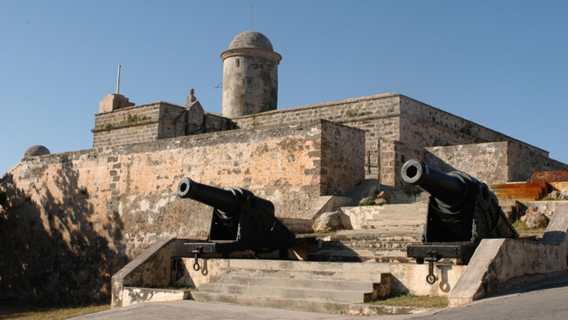 Cannons at the entrance of Castillo de Jagua