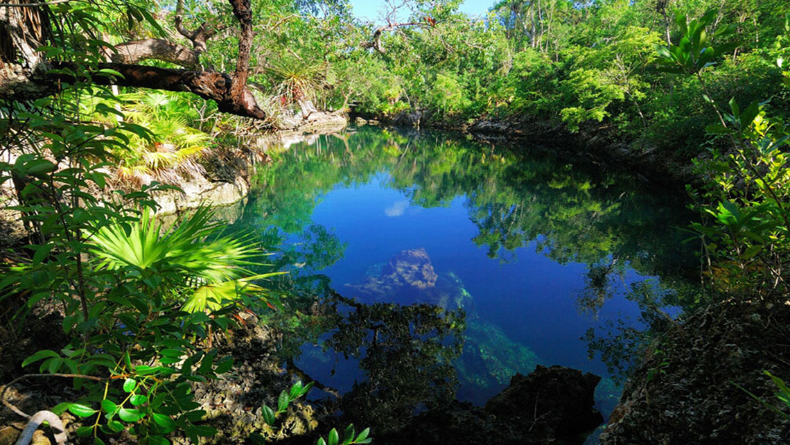 View of Cueva de los peces (cave of fish)