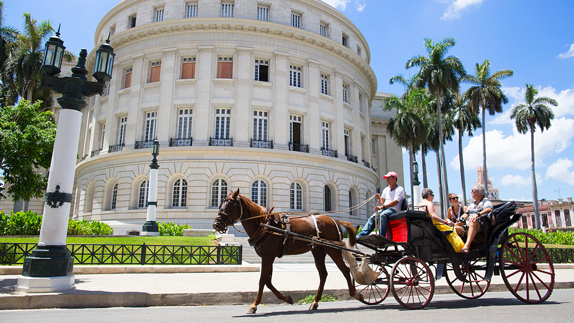 Lonely Planet publishes a guide about transport in Havana